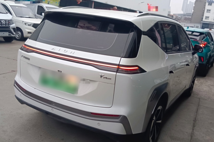 埃安 AION Y 2023款 Y 公务版车身外观7