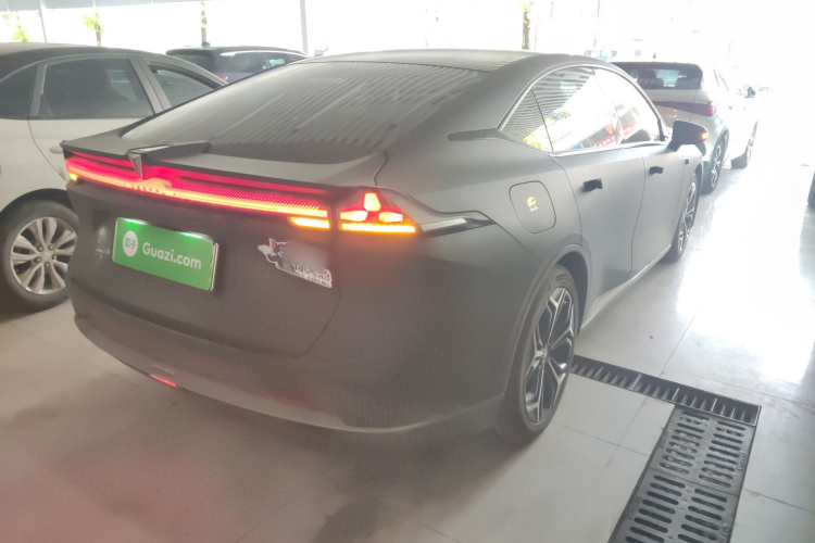 深蓝汽车 深蓝L07 2025款 300Ultra乾崑智驾ADS SE增程版车身外观6005