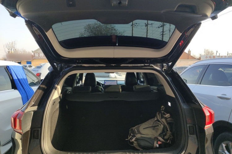 魏牌 VV6 2020款 2.0T 两驱智享+局部细节23