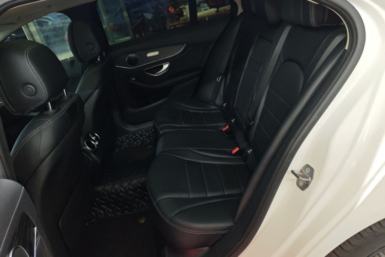 奔驰C级 2018款 C 200 L 运动版中控内饰7004