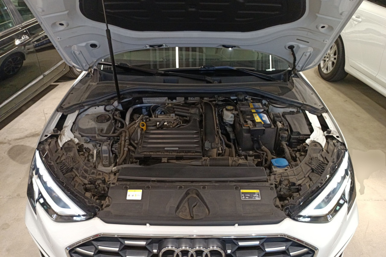 奥迪A3 2021款 Sportback 35 TFSI 进取运动型机舱底盘24