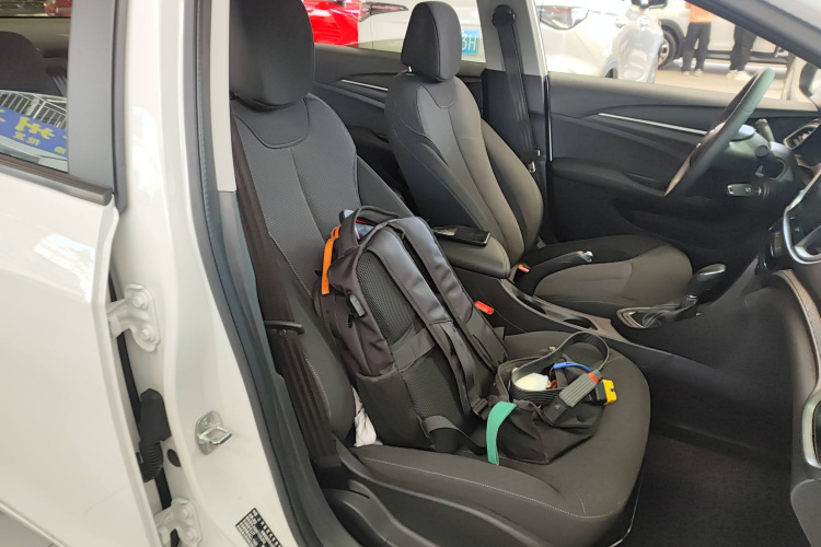 别克 英朗 2021款 1.3T 自动轻混动进取型中控内饰41