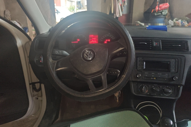 大众 桑塔纳 2016款 1.6L 手动风尚版局部细节13