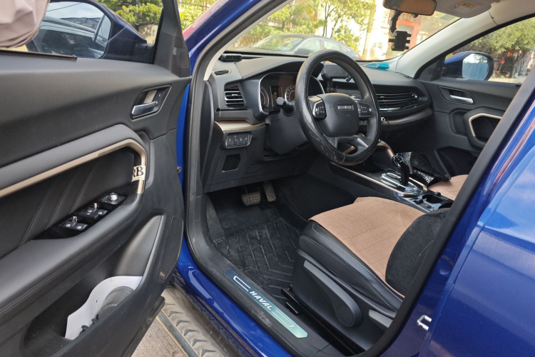 哈弗H6 2019款 1.5GDIT 自动都市版 国VI中控内饰20