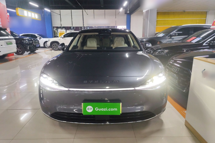 鸿蒙智行 享界S9 2024款 纯电 Ultra 四驱旗舰版车身外观2