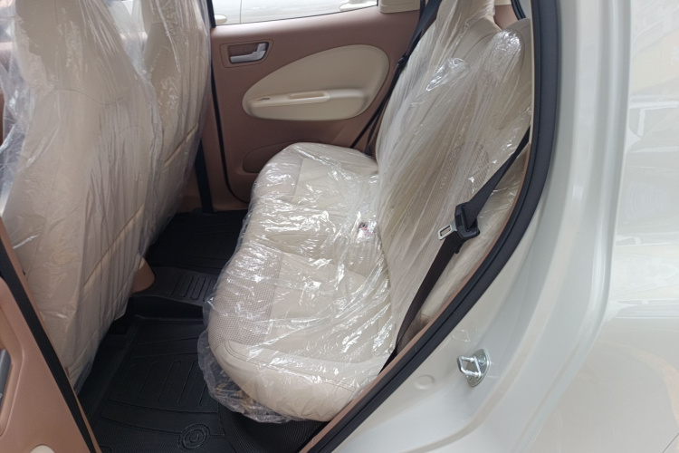 五菱汽车 宏光MINIEV 2025款 四门版 进阶款中控内饰21