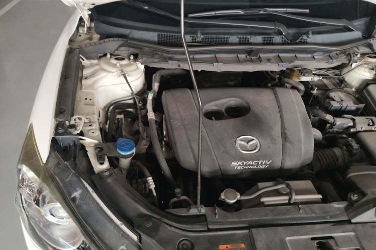 马自达CX-5 2015款 2.0L 自动两驱都市型机舱底盘25