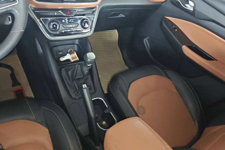 五菱汽车 五菱宏光S3 2018款 1.5L 手动豪华型 国V局部细节18