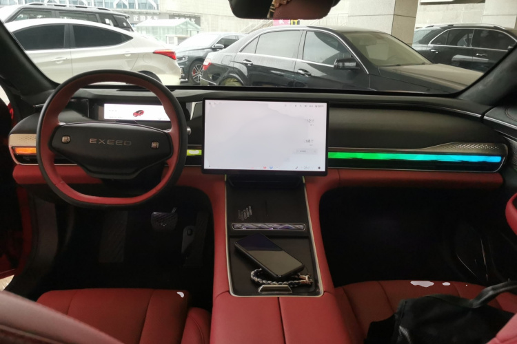 星途 星纪元 ES 2025款 纯电 Pro四驱 77kWh中控内饰7002