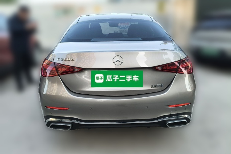 奔驰C级 2022款 改款 C 260 L 运动版车身外观6