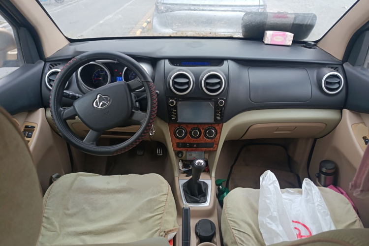 长安凯程 欧诺S 2012款 1.3L精英型中控内饰12