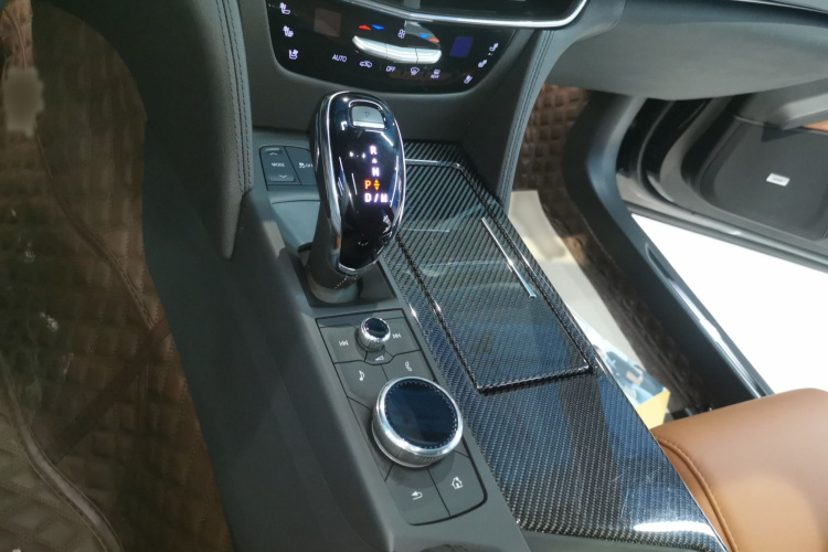 凯迪拉克CT6 2022款 28T 豪华型局部细节18