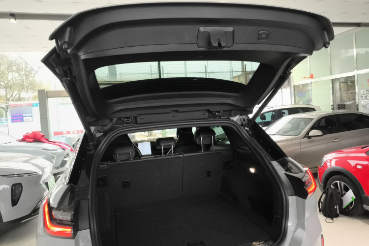 蔚来ES6 2020款 420KM 运动版机舱底盘23