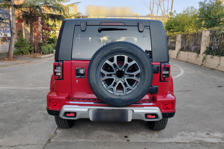 北京越野 北京BJ40 2019款 改款 2.0T 自动四驱城市猎人版尊享型 国V车身外观6007