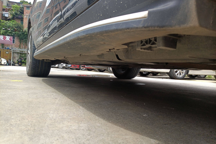 奔驰GLE 2017款 GLE 320 4MATIC 豪华型局部细节9002