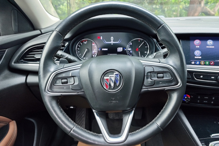 别克 君威 2020款 552T 豪华型中控内饰7010