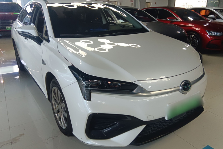 埃安 AION S 2023款 魅 580 磷酸铁锂车身外观3