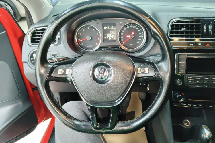 大众 Polo 2014款 1.6L 自动豪华版中控内饰13