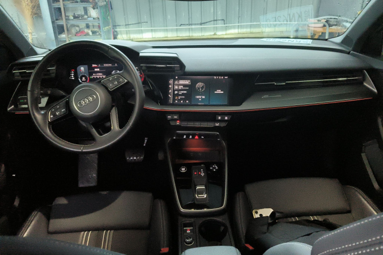 奥迪A3 2024款 Sportback 35 TFSI 时尚运动型中控内饰12