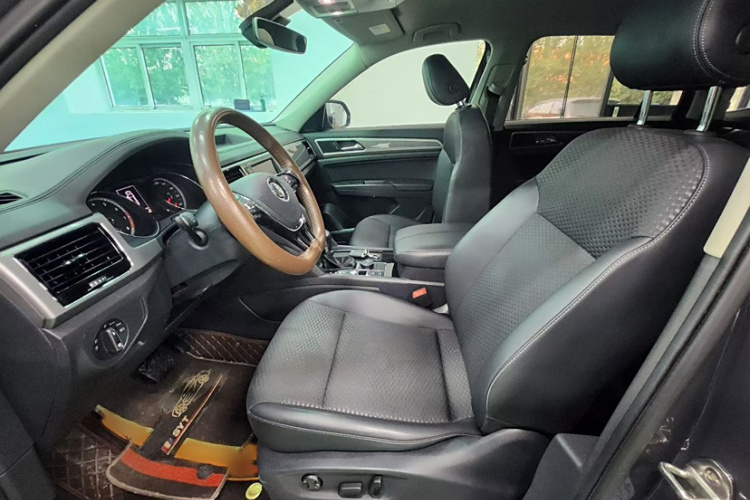 大众 途昂 2017款 380TSI 四驱舒适版中控内饰7002