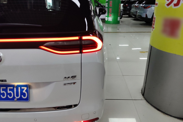 广汽传祺 传祺M6 2021款 PRO 270T 自动尊享版车身外观9