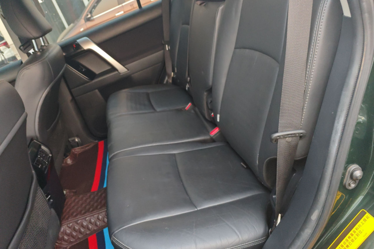 丰田 普拉多 2016款 2.7L 自动标准版中控内饰7004