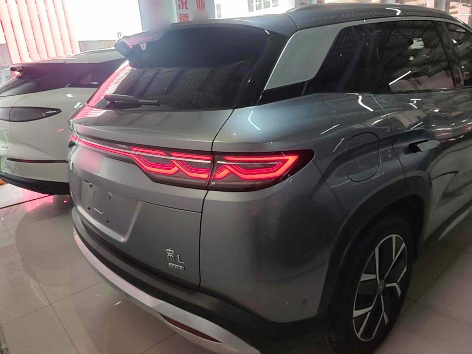 比亚迪 宋L DM-i 2025款 智驾版 160km 超越型(4)