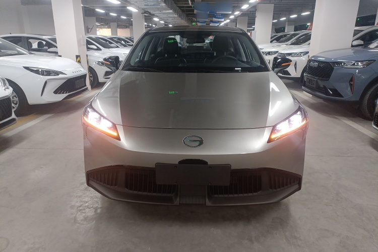 埃安 AION S Plus 2025款 出行版 52.998kWh车身外观2