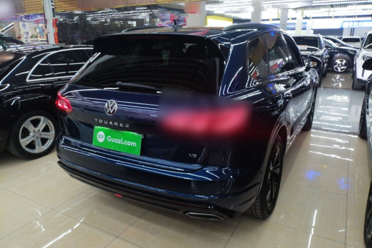 大众 途锐 2021款 3.0TSI 锐享版 曜黑运动套装车身外观6001