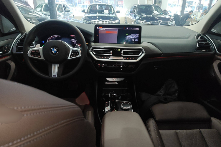 宝马X3 2022款 xDrive30i 领先型 M曜夜套装中控内饰7002