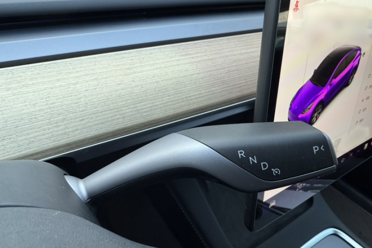 特斯拉 Model Y 2022款 改款 后轮驱动版局部细节18