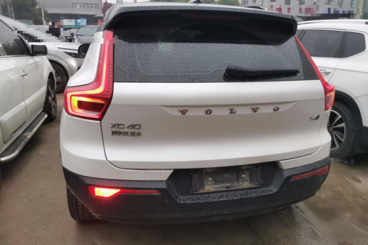 沃尔沃XC40 2021款 T4 四驱智远运动版车身外观6004