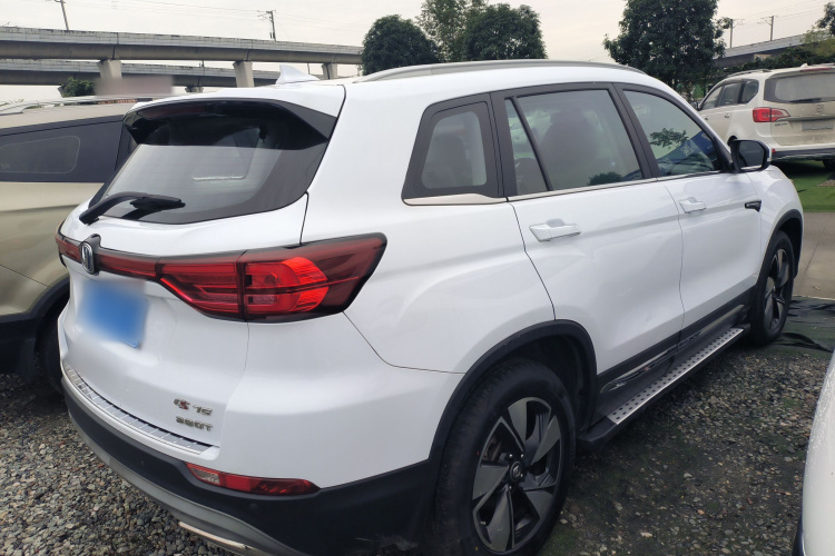 长安CS75 2018款 280T 自动精智型 国V车身外观7