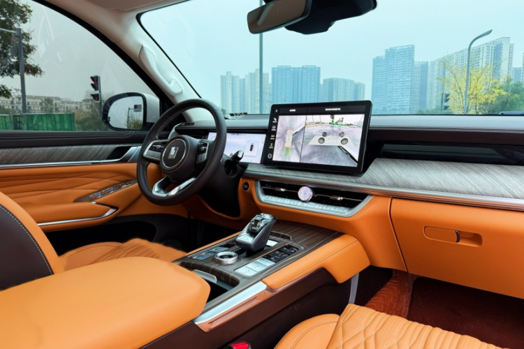 坦克500 2022款 3.0T 运动版 造境型 5座中控内饰7010