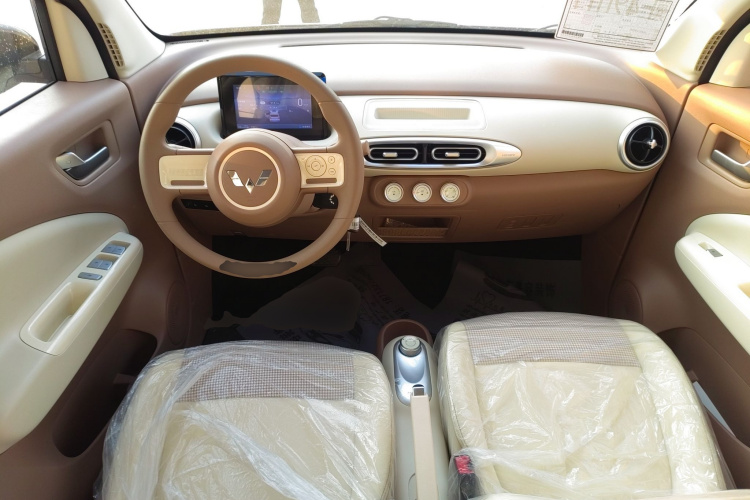 五菱汽车 宏光MINIEV 2025款 四门版 进阶款中控内饰12