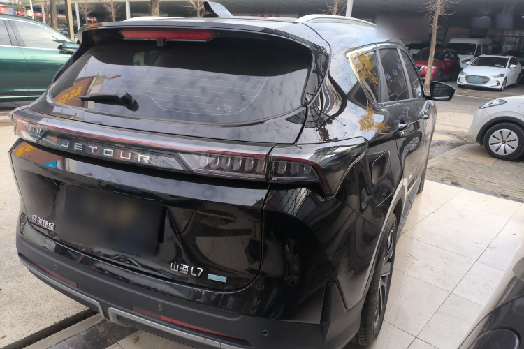 捷途山海L7 2024款 1.5T 120km MAX 5座车身外观7