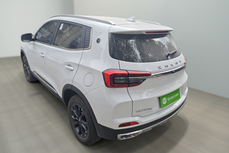 奇瑞 瑞虎5x 2025款 1.5L CVT卓越版车身外观5