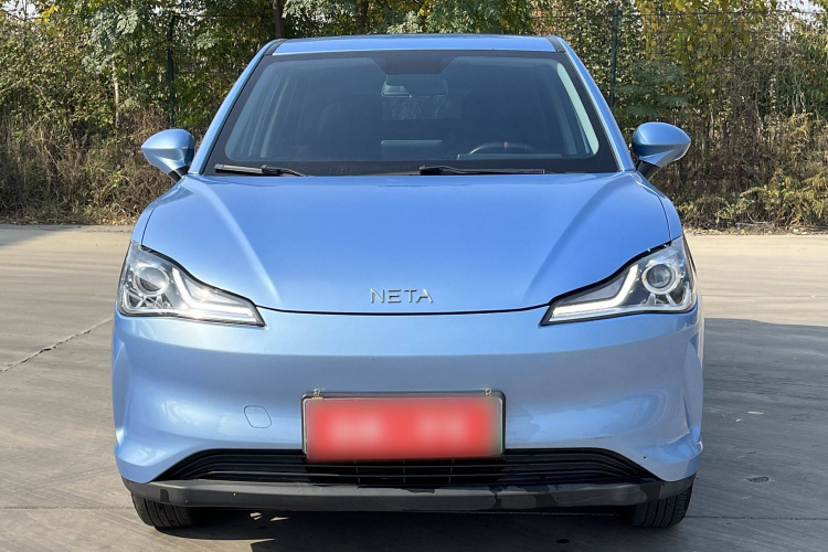 哪吒汽车 哪吒V 2021款 标准续航娱乐版升级型车身外观6005