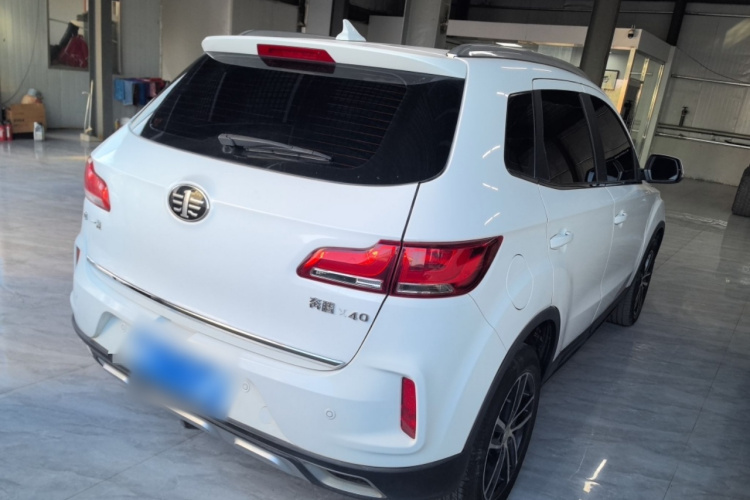 奔腾X40 2019款 1.6L 自动互联智酷型 国VI车身外观7