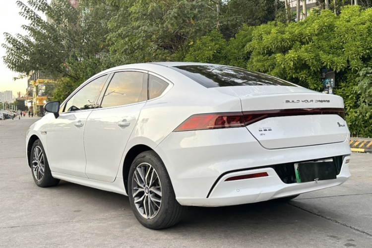比亚迪 秦PLUS 2021款 EV 510KM 出行版车身外观6002