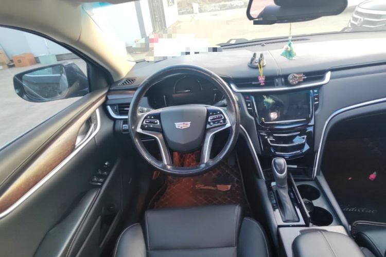 凯迪拉克XTS 2018款 28T 精英型中控内饰13