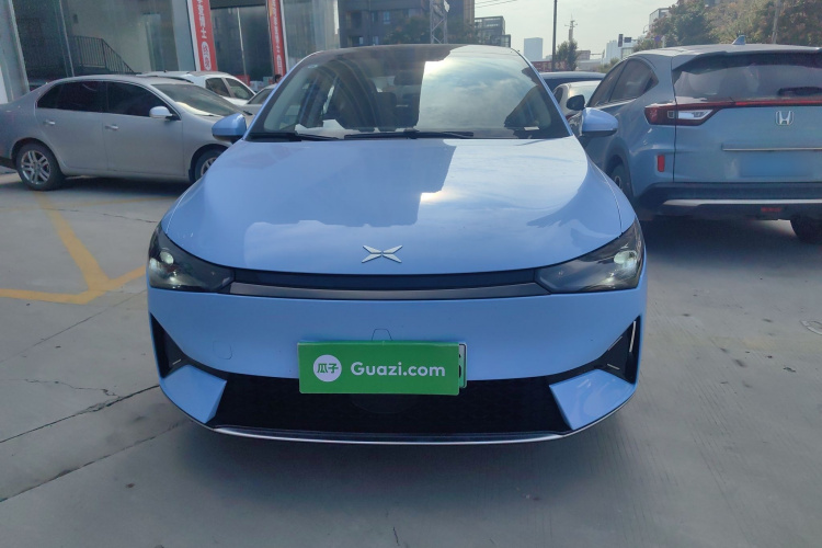 小鹏P5 2021款 460G+车身外观2