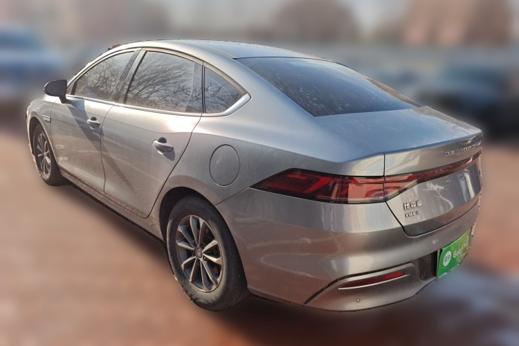 比亚迪 秦PLUS 2023款 冠军版 DM-i 55KM领先型车身外观5