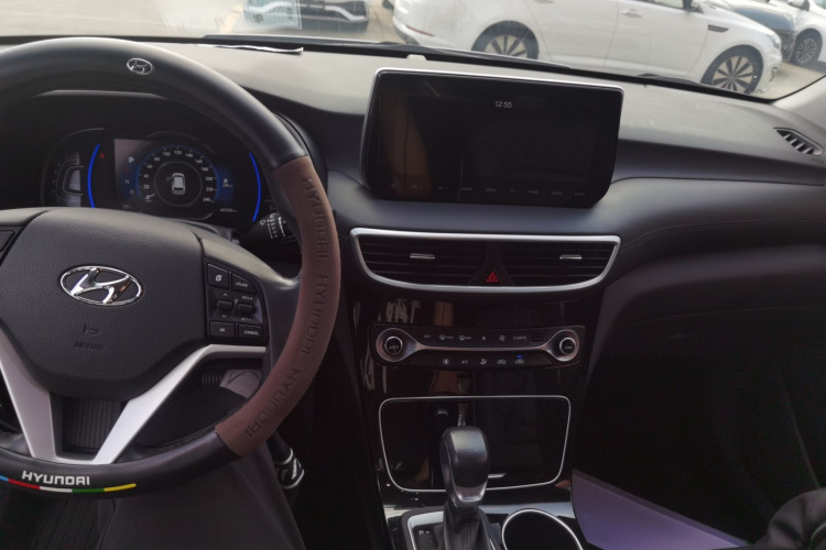 现代 途胜 2020款 280TGDi 两驱GLS时尚版 国VI中控内饰12