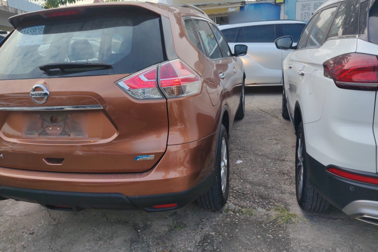 日产 奇骏 2014款 2.5L CVT领先版 4WD车身外观6006