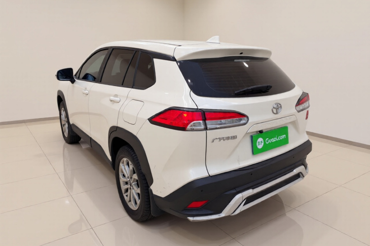 丰田 锋兰达 2023款 2.0L CVT精英版车身外观5