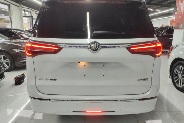 别克GL8 2020款 ES陆尊 653T 舒适型车身外观6