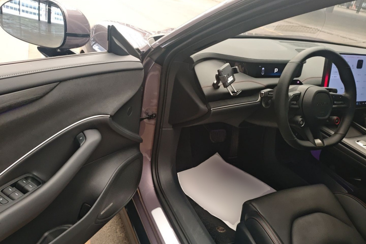 小米汽车 小米SU7 2024款 后驱超长续航高阶智驾Pro版中控内饰7003