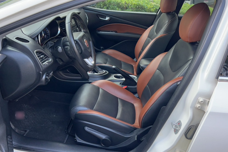 菲亚特 菲翔 2015款 1.4T 自动劲享版局部细节19