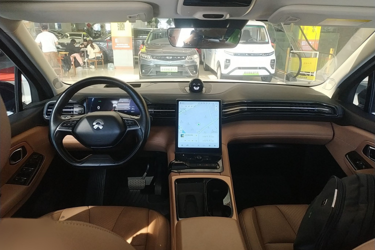 蔚来ES8 2018款 创始版中控内饰7002